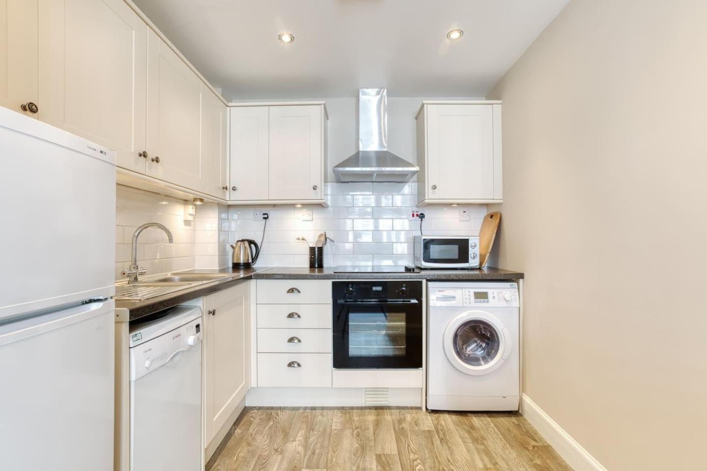 אדינבורו West Port - 2Br In The Heart Of The Old Town Just Off The Grassmarket מראה חיצוני תמונה