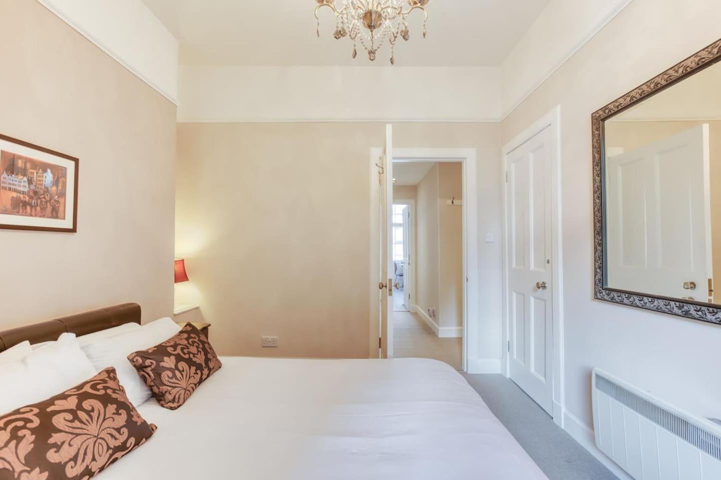 אדינבורו West Port - 2Br In The Heart Of The Old Town Just Off The Grassmarket מראה חיצוני תמונה