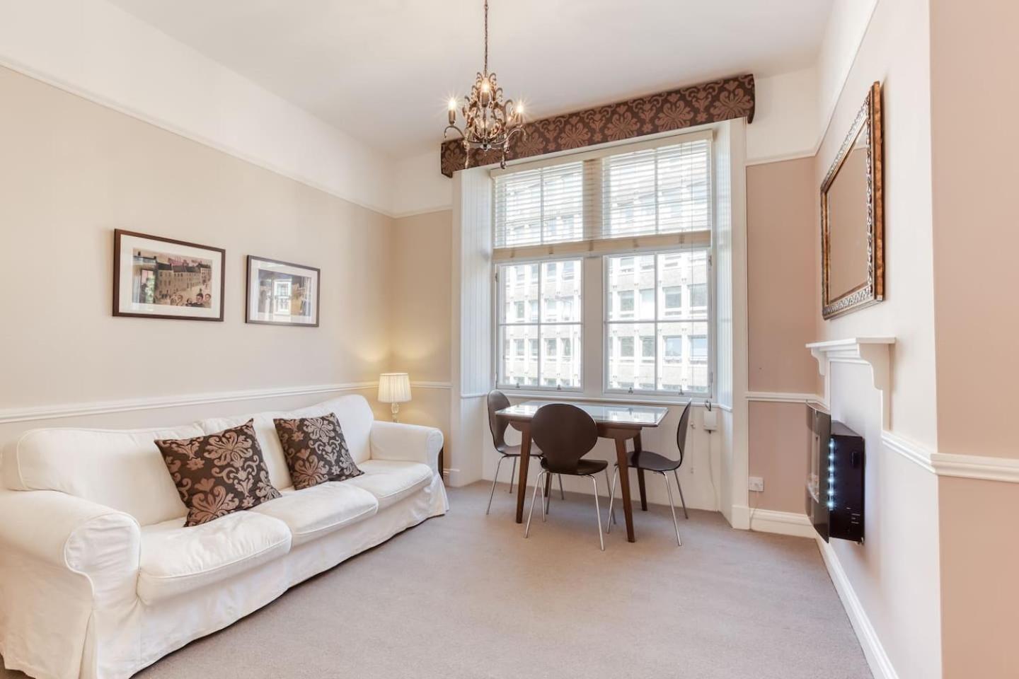 אדינבורו West Port - 2Br In The Heart Of The Old Town Just Off The Grassmarket מראה חיצוני תמונה