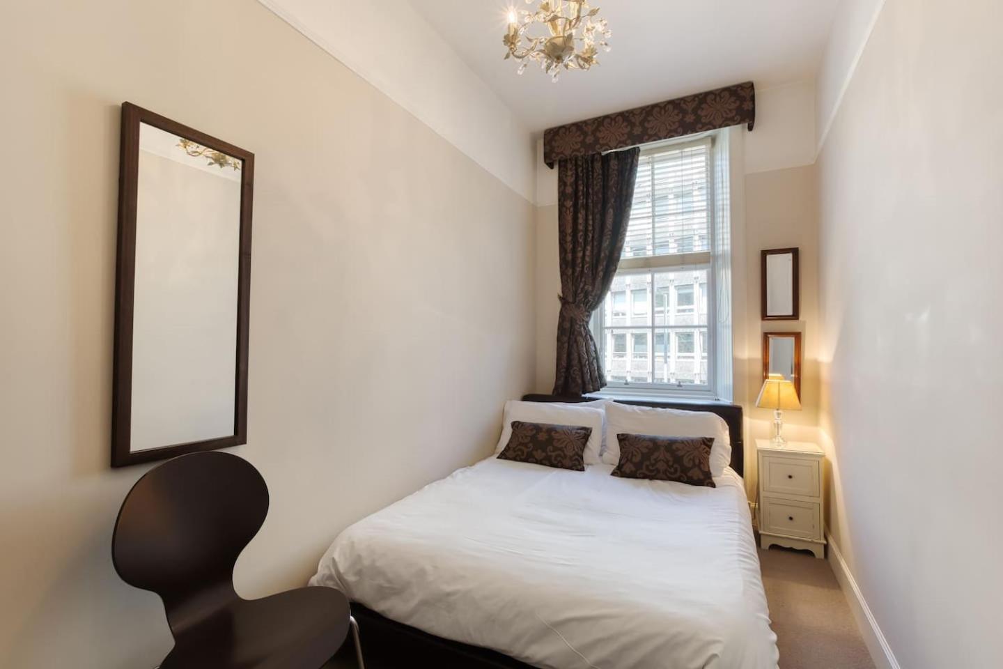 אדינבורו West Port - 2Br In The Heart Of The Old Town Just Off The Grassmarket מראה חיצוני תמונה