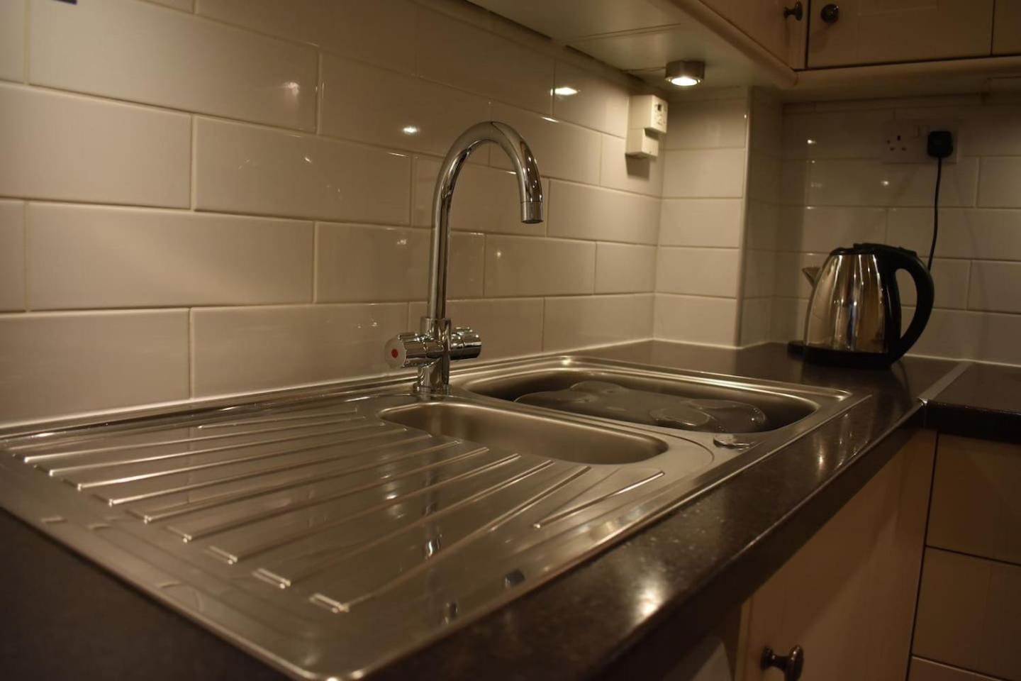 אדינבורו West Port - 2Br In The Heart Of The Old Town Just Off The Grassmarket מראה חיצוני תמונה